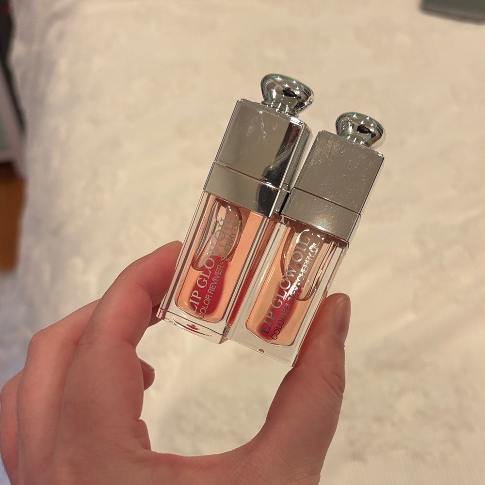 2 Dior Lip Glow Oil Cherry